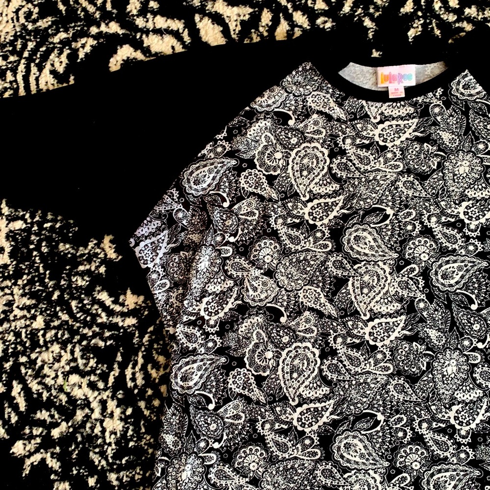 LuLaRoe Randy- Medium